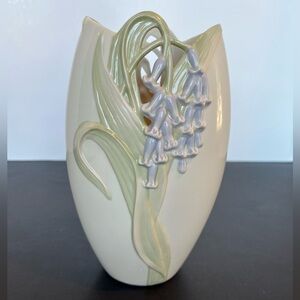 Vintage Lenox Floral Blossoms Blue Bells Vase  NWT